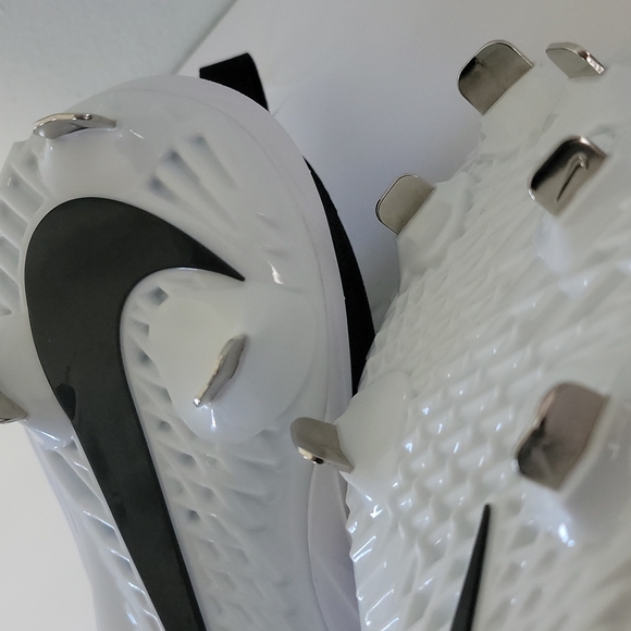 Nike Women’s Lunar Hyperdiamond 2 Pro Fastpitch Softball Cleats - Picture 6 of 10